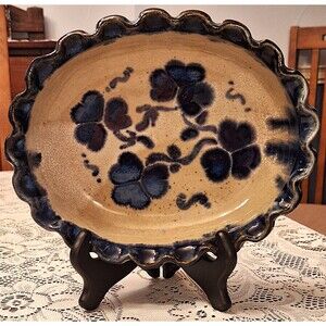 Nan Groves Pottery Signed Scalloped Glazed Casserole Dish Clovers 9.5" x 8"